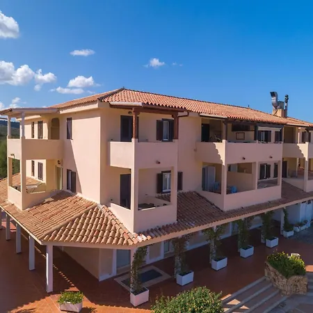 Relax In With Sea View Appartamento Marinella (Sardinia)